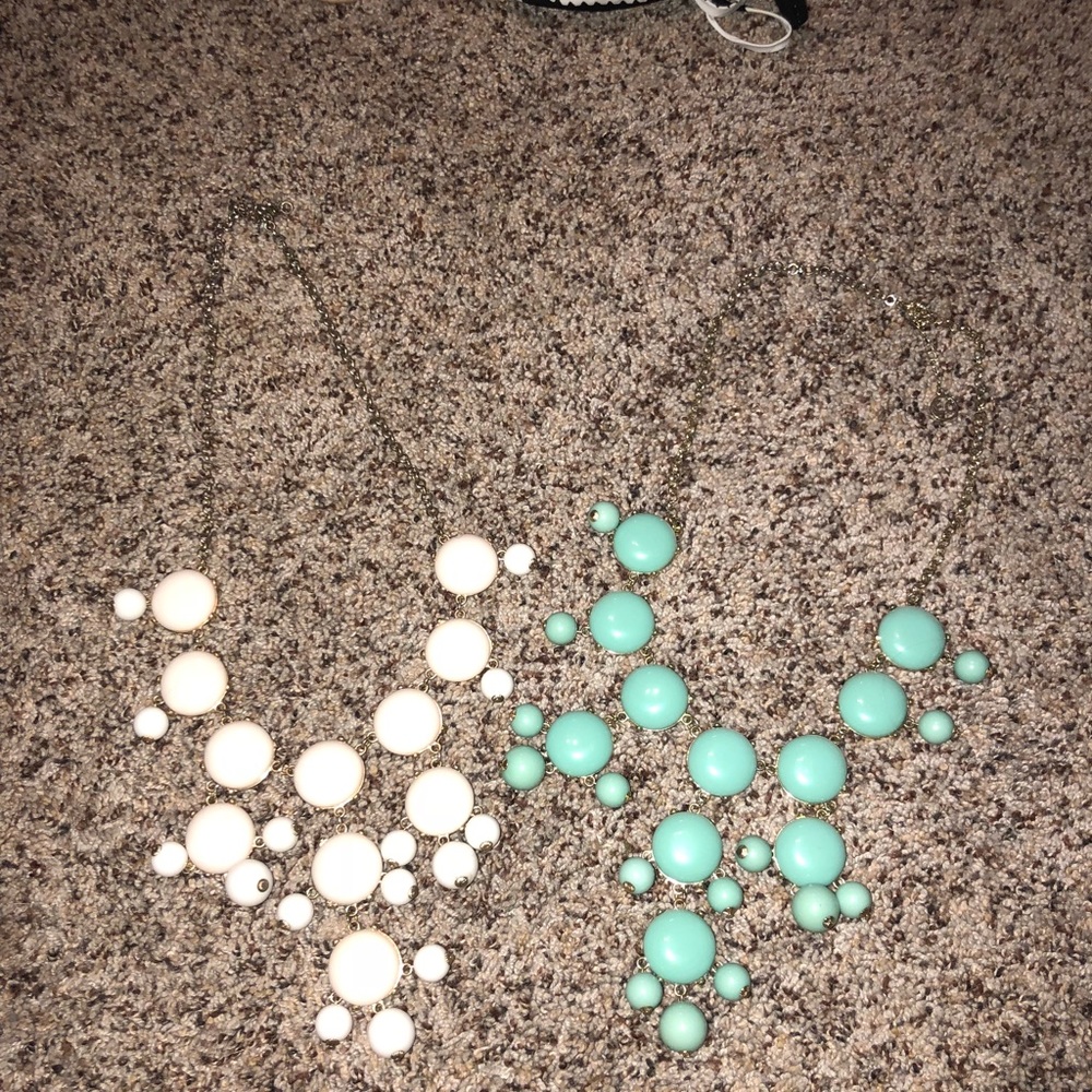Bubble necklaces (2)